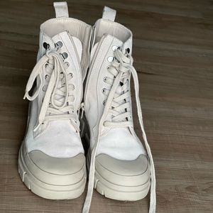 Treasure & Bond Platform Boot